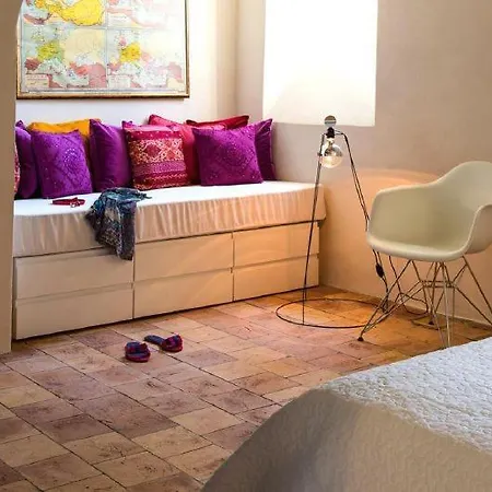 Sleeps 6 Pool Wifi