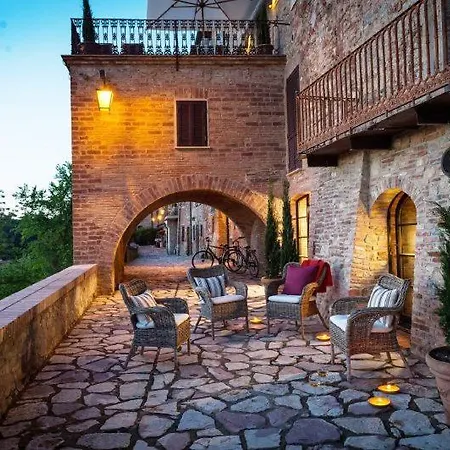 Sleeps 6 Pool Wifi